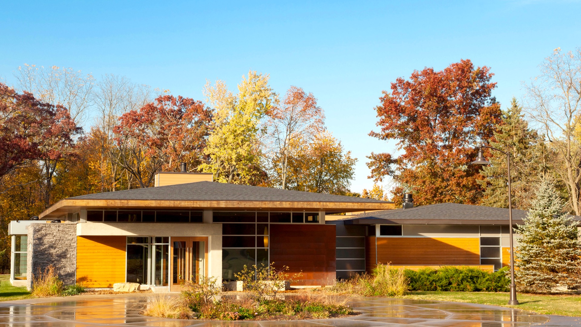 Evensong Spa, Healthy Living + Travel