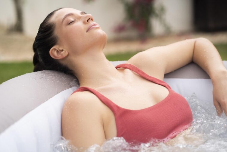 Cold Plunge vs. Hot Bath: Which Is Better for Recovery, Healthy Living + Travel