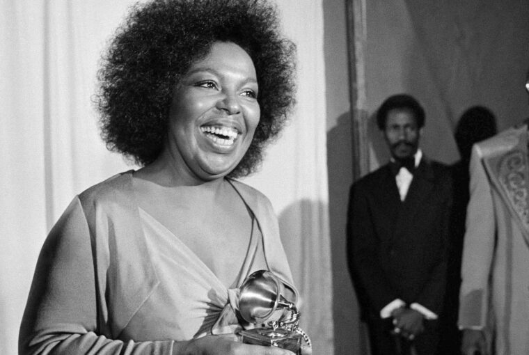 Roberta Flack, Iconic Voice Behind "Killing Me Softly," Passes Away at 88, Healthy Living +Travel
